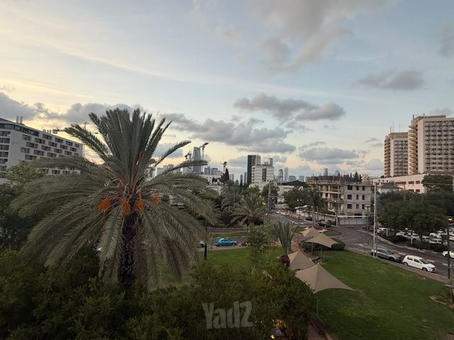 דרך השלום 105