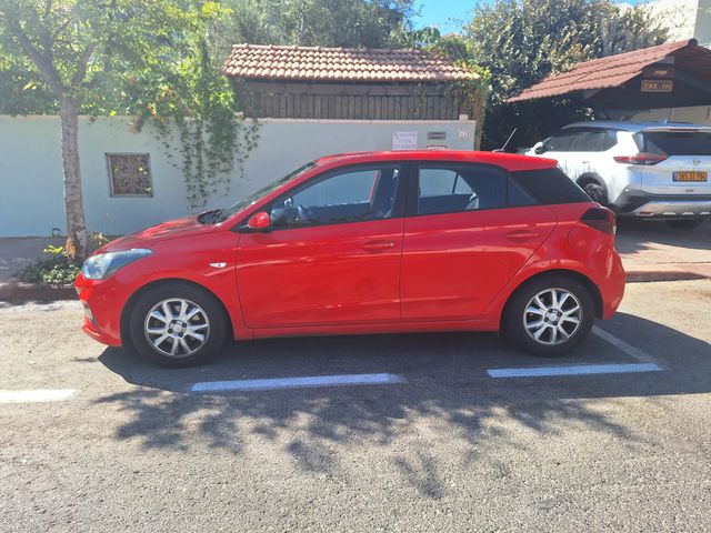 מודעת רכב יונדאי i20