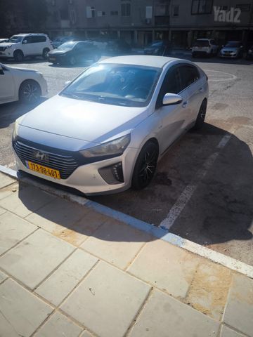 מודעת רכב יונדאי איוניק