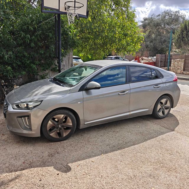 מודעת רכב יונדאי איוניק