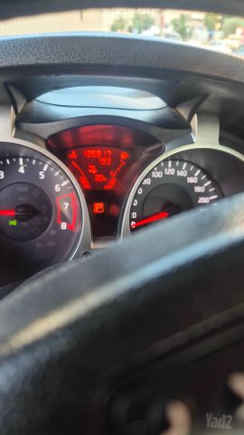 מודעת רכב ניסאן ג'וק