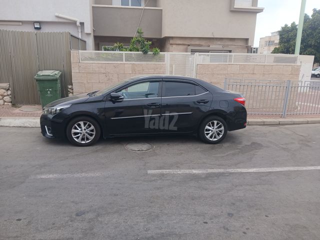 מודעת רכב טויוטה קורולה