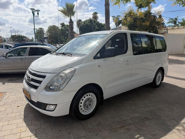 מודעת רכב יונדאי H-1 / i800