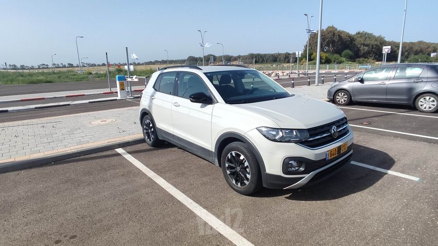 מודעת רכב פולקסווגן T-קרוס