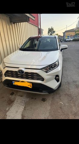 מודעת רכב טויוטה RAV4