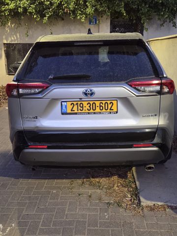 מודעת רכב טויוטה RAV4