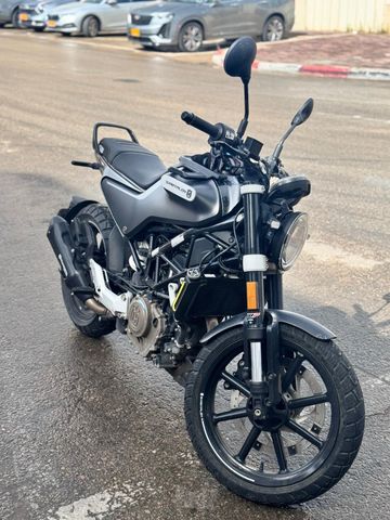 מודעת רכב הוסקוורנה SVARTPILEN 250