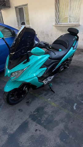 מודעת רכב קימקו AK 550