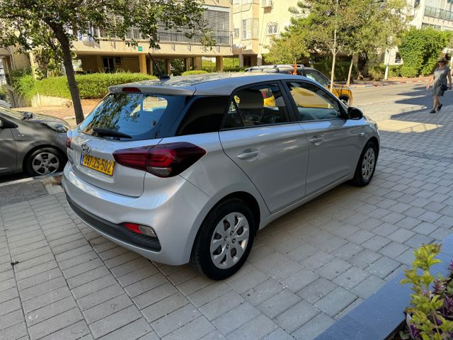 מודעת רכב יונדאי i20