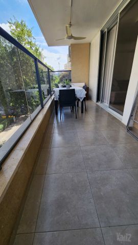 Holon, Israel 2