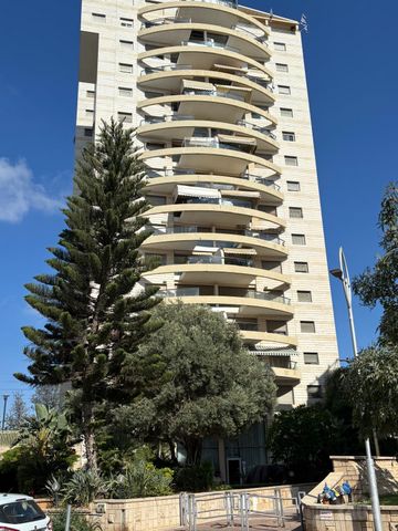 Holon, Israel 6