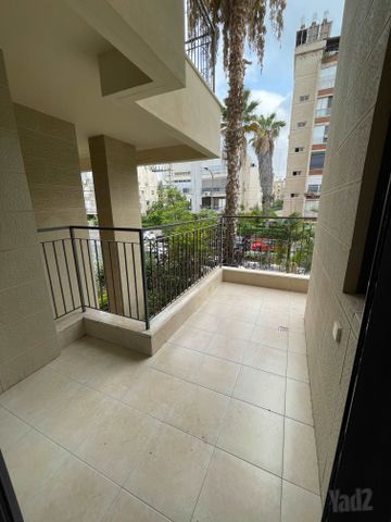 Tel Aviv-Yafo, Israel 4