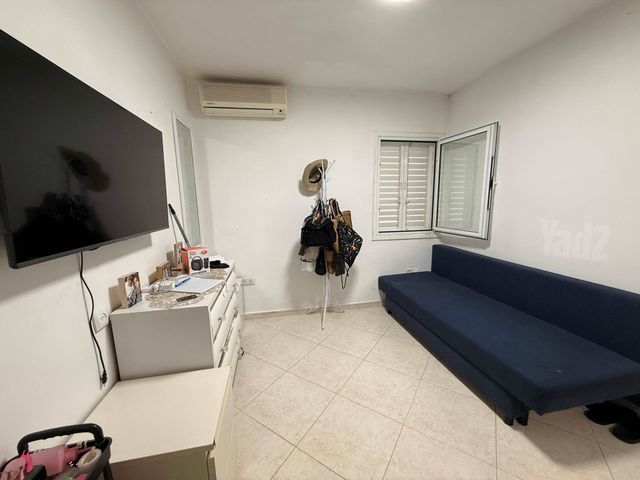 Holon, Israel 2