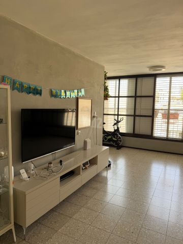 Givatayim, Israel 6