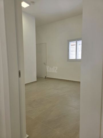 קרן היסוד 17