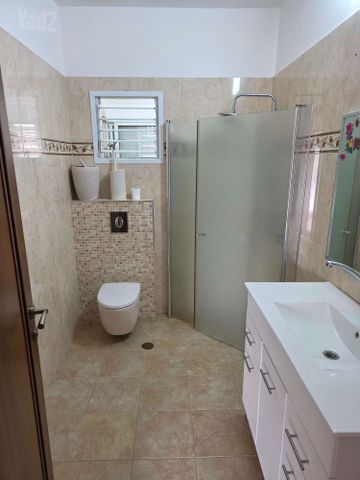 Rehovot, Israel 8