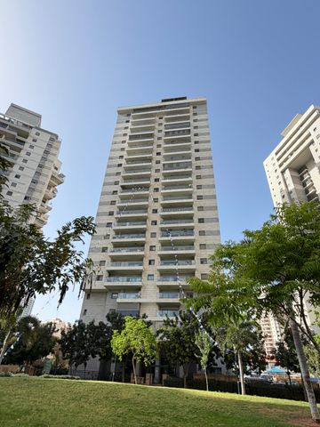 דירה, נווה גן, פתח תקווה