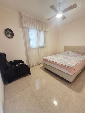Holon, Israel 11