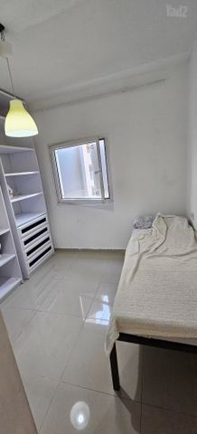 Holon, Israel 6