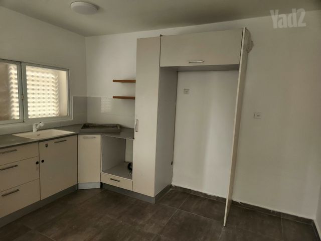דירה, שיפר, פתח תקווה