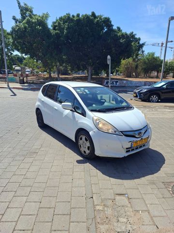 מודעת רכב הונדה ג'אז 