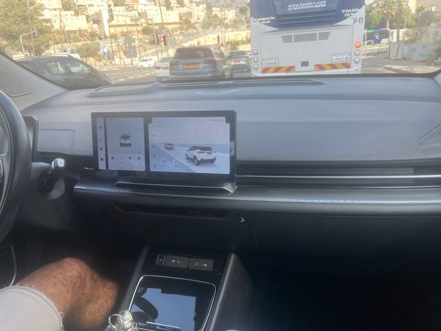 מודעת רכב ג׳ילי Geometry C