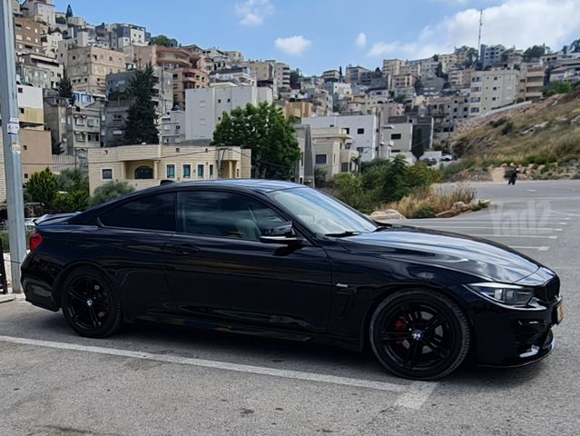מודעת רכב ב מ וו סדרה 4