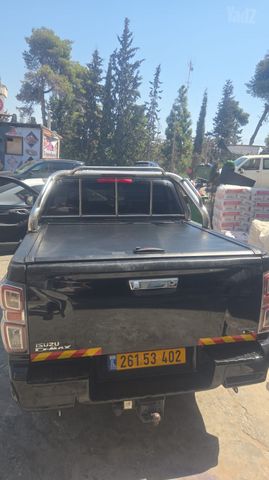 מודעת רכב איסוזו די-מקס