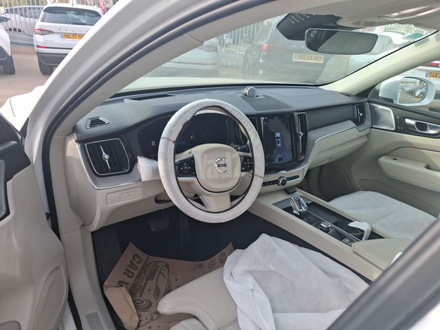 מודעת רכב וולוו XC60 1