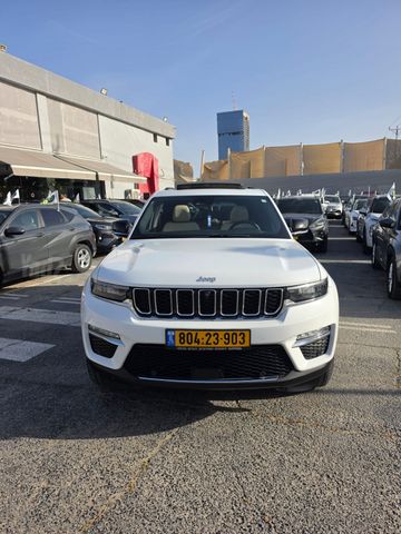 מודעת רכב ג'יפ גרנד צ'ירוקי
