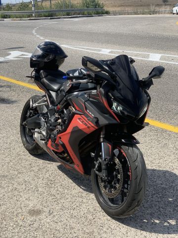 מודעת רכב הונדה CBR650R