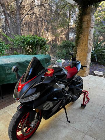 מודעת רכב אפריליה RS660