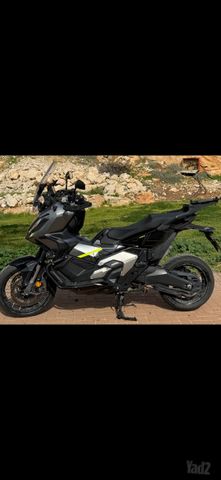 מודעת רכב הונדה X-ADV750