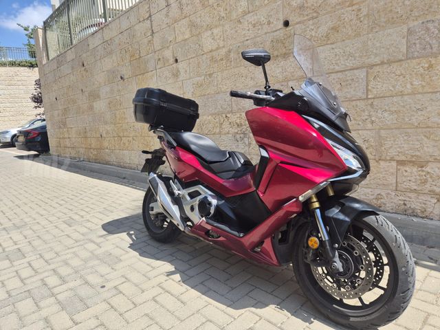 מודעת רכב הונדה FORZA750