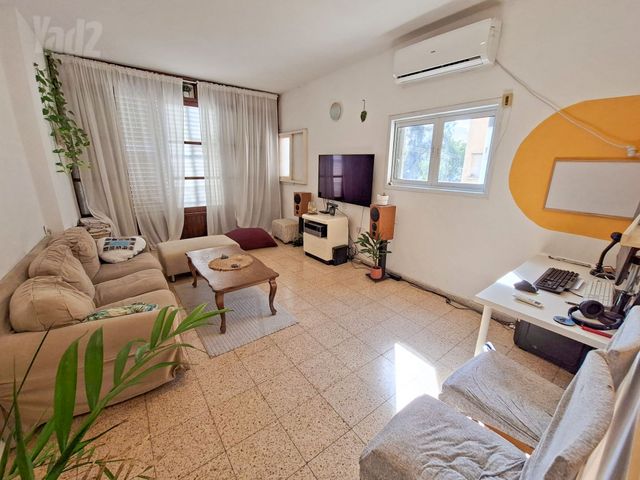 Rehovot, Israel 9