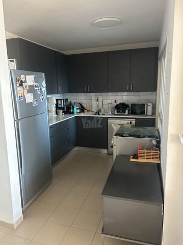 אליעזר קשאני 11