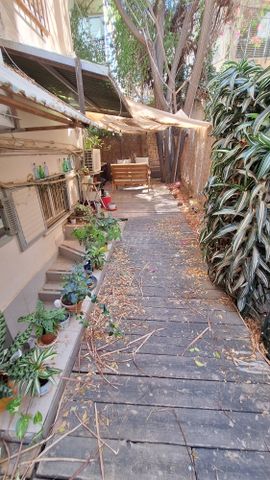 Givatayim, Israel 6