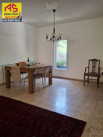 Herzliya, Israel 5