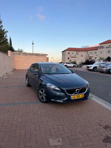 מודעת רכב וולוו V40