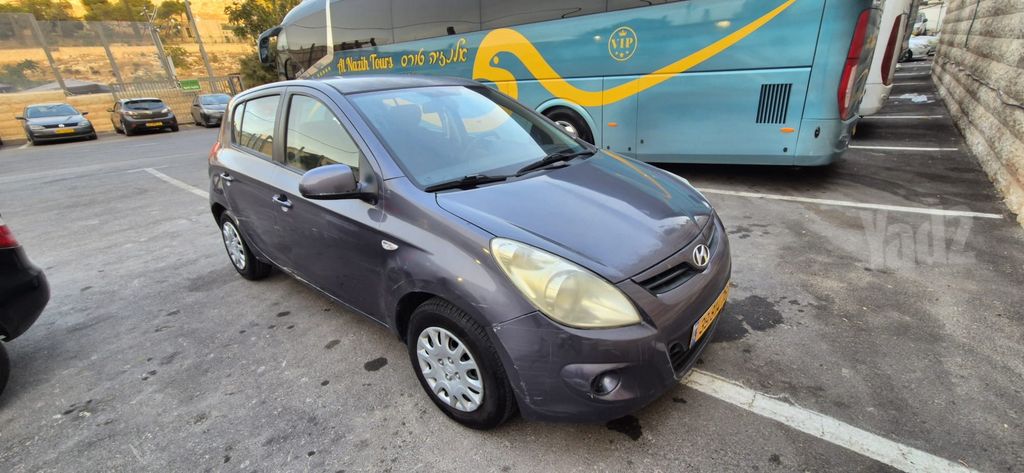מודעת רכב יונדאי i20