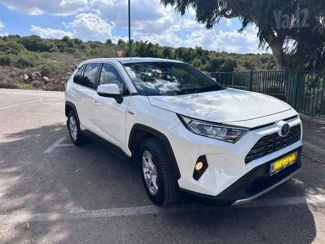 מודעת רכב טויוטה RAV4