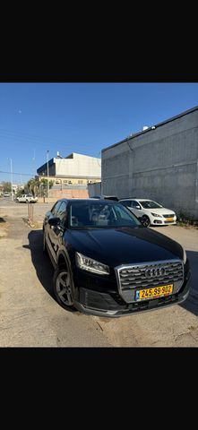 מודעת רכב אאודי Q2