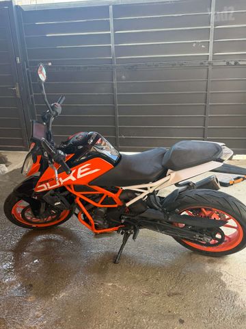 מודעת רכב KTM Naked Duke 390