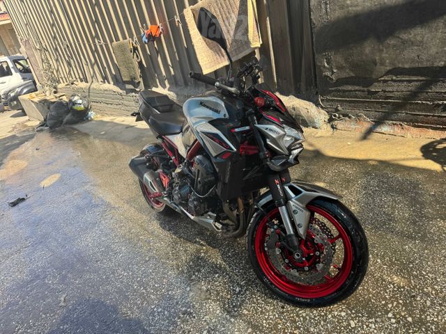 מודעת רכב קאוואסאקי Z900