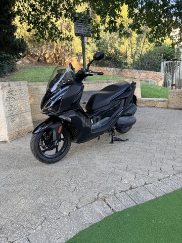 מודעת רכב קימקו דאון-טאון 250
