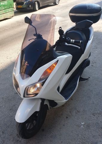 מודעת רכב הונדה FORZA300