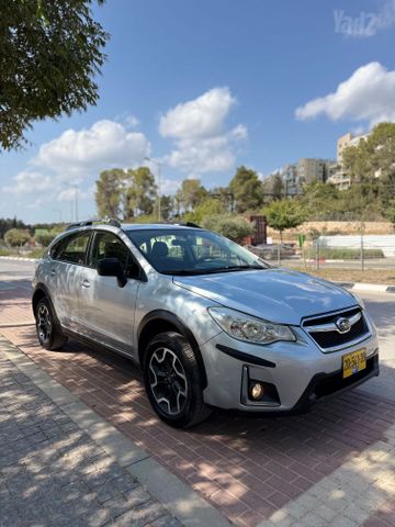 מודעת רכב סובארו XV