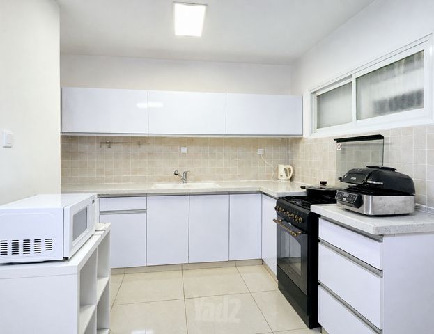 Petah Tikva, Israel 3