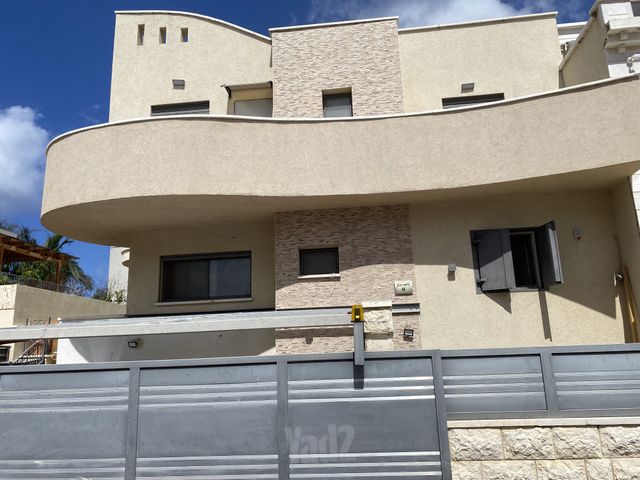 ליאו בק 48