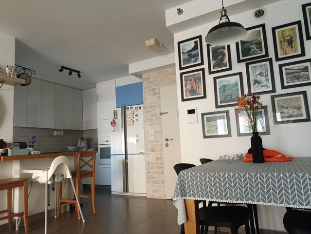 Holon, Israel 5